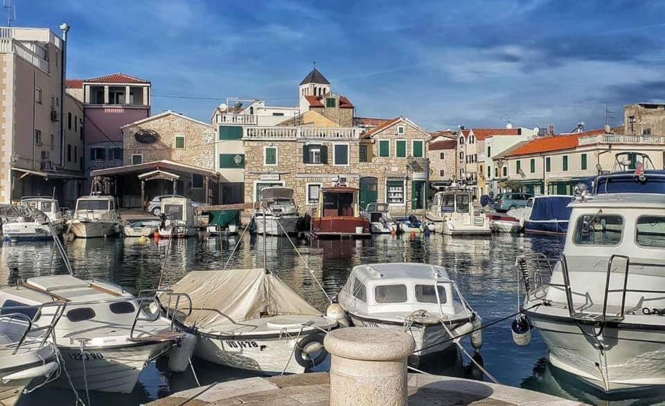 Apartmani Ivisic Vodice Eksteriør billede