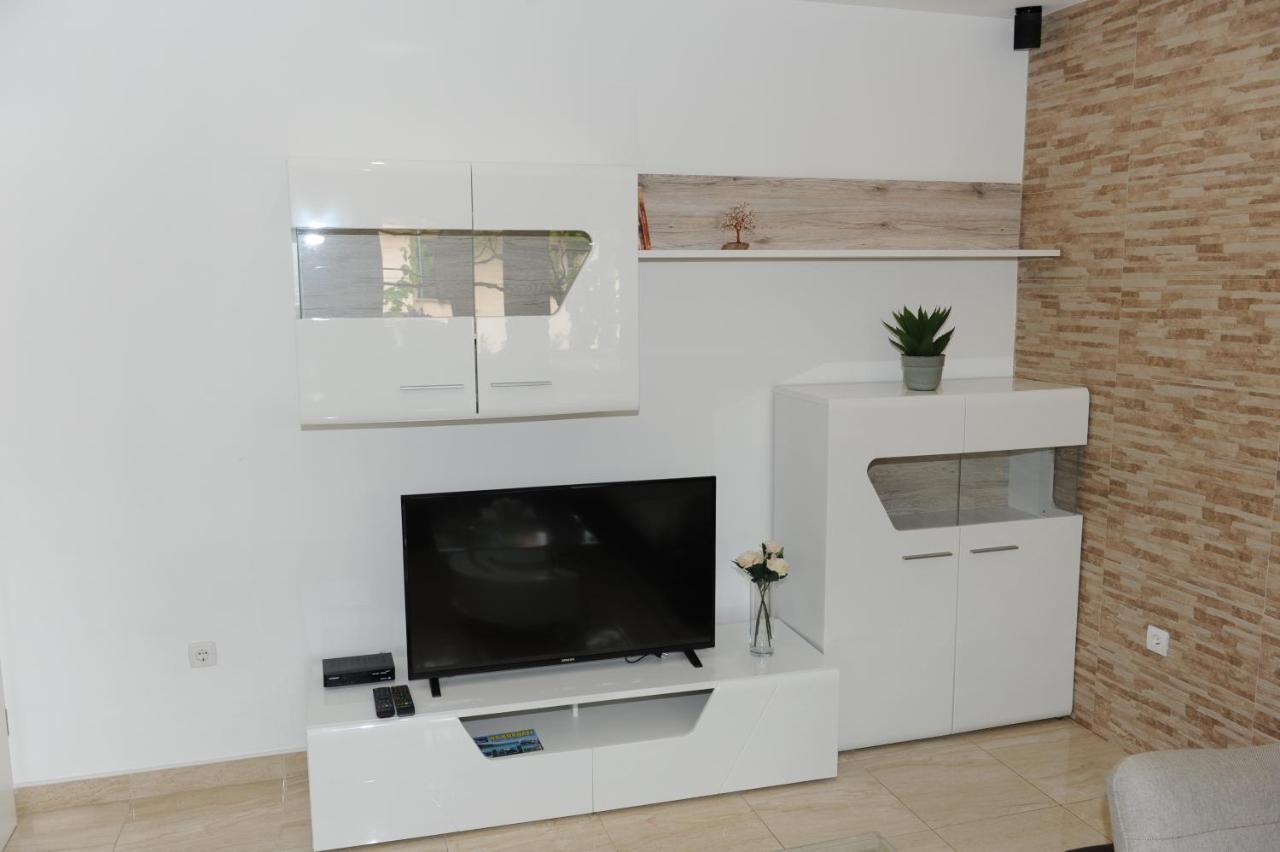 Apartmani Ivisic Vodice Eksteriør billede