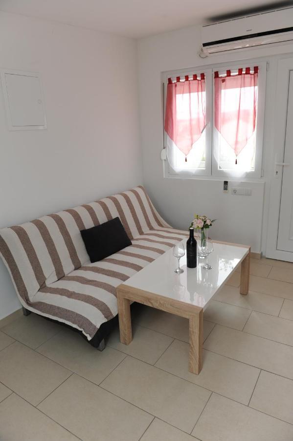 Apartmani Ivisic Vodice Eksteriør billede
