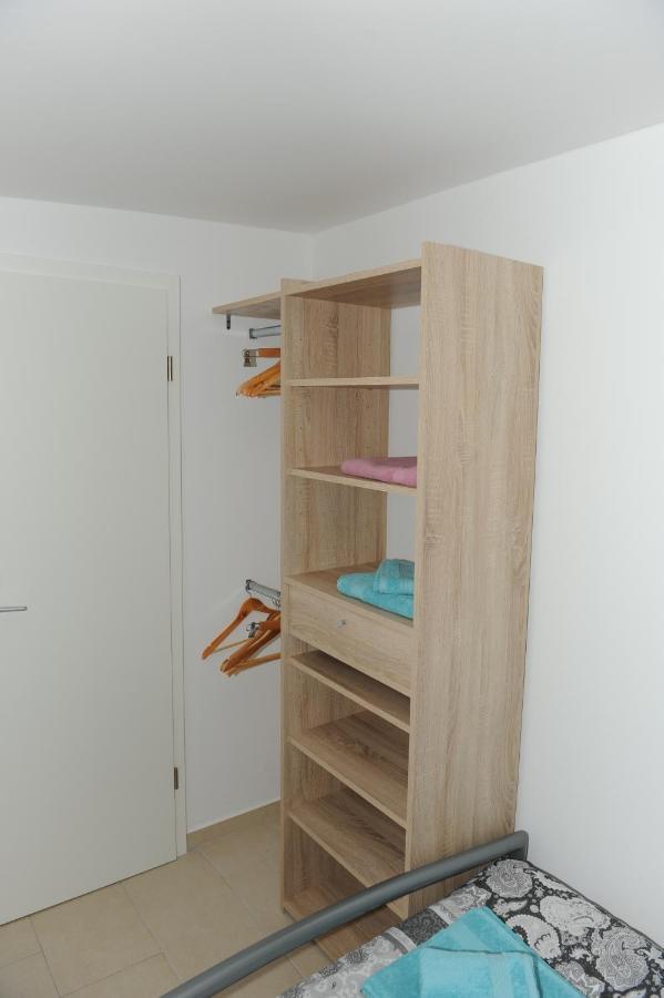 Apartmani Ivisic Vodice Eksteriør billede